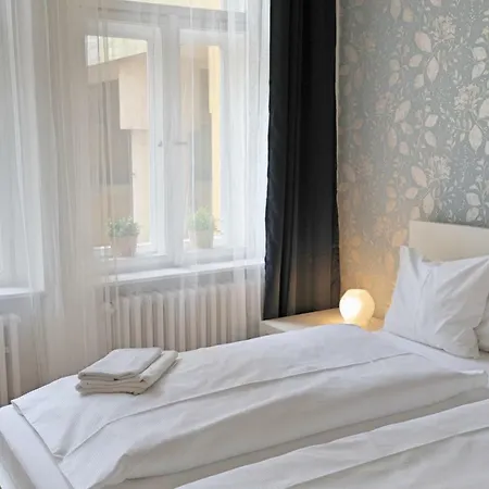 Appartamento Rosa By Rentego 10 Min Walk From Old Town Square Praga