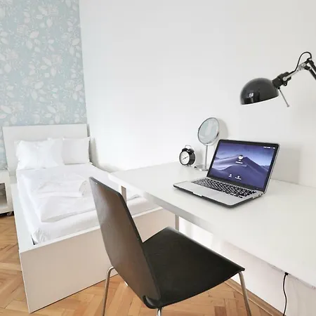 Appartamento Rosa By Rentego 10 Min Walk From Old Town Square Praga
